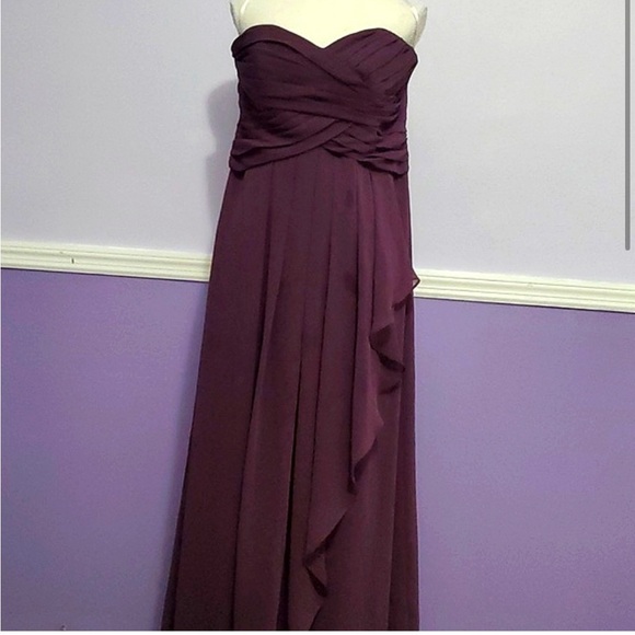 David's Bridal Plum Pleated Body Strapless Long Chiffon Bridesmaid Maxi Dress - Picture 2 of 8